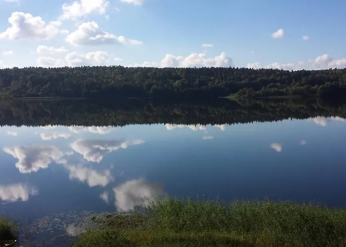 Idyllic Lakeside Σαλέ *